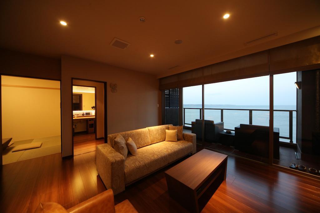 Amane Resort Seikai Beppu Chambre photo A living room in a typical apartment